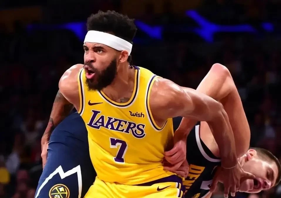 德布劳内在湖人比赛中逆转,高光表现引发热议!的简单介绍 德布劳内在湖人比赛中逆转,高光表现引发热议!的简单介绍