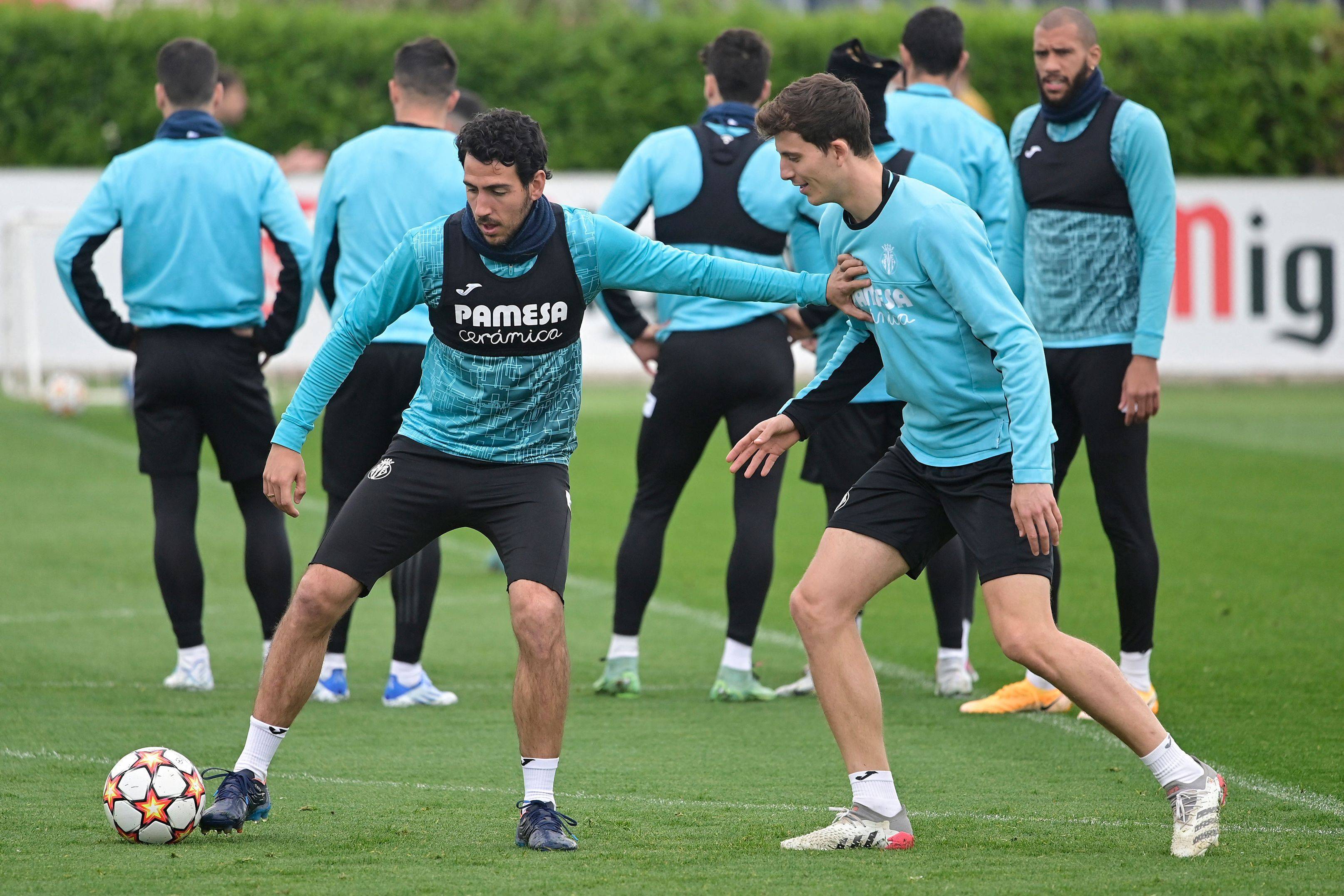  比利亚雷亚尔对阵西班牙人 